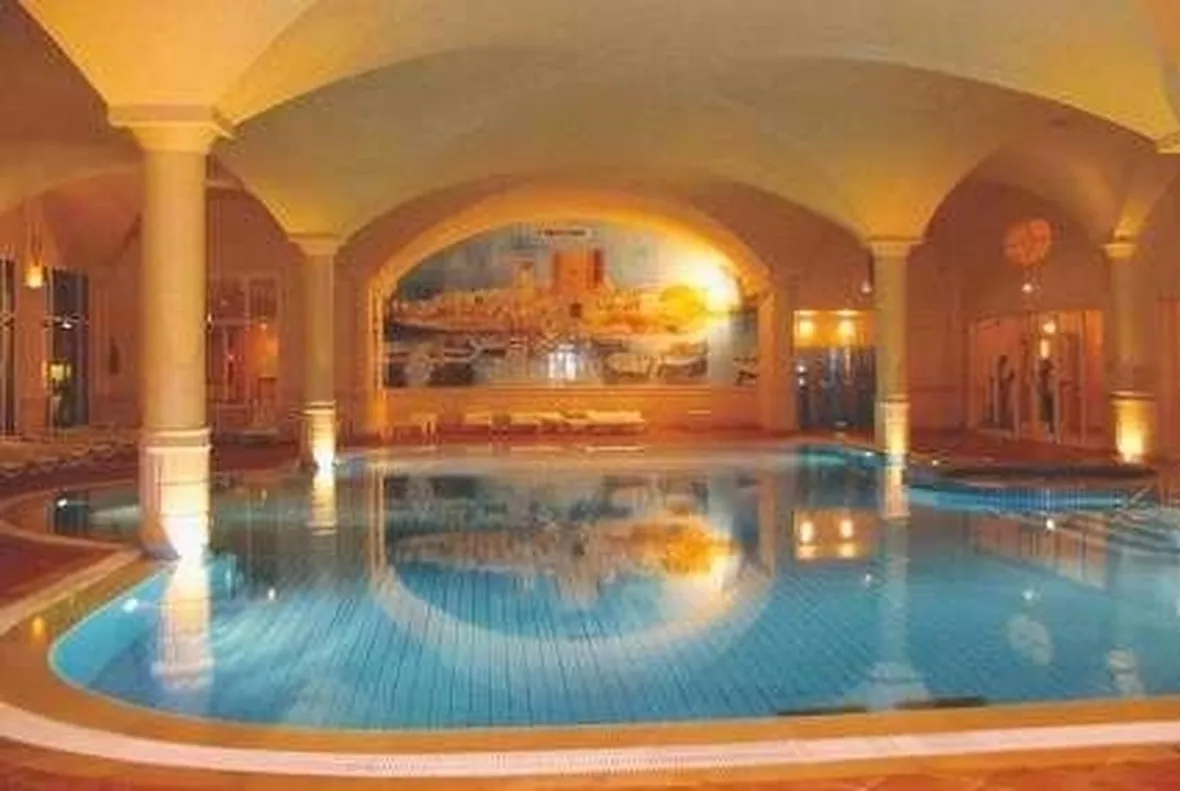 piscina coperta-1