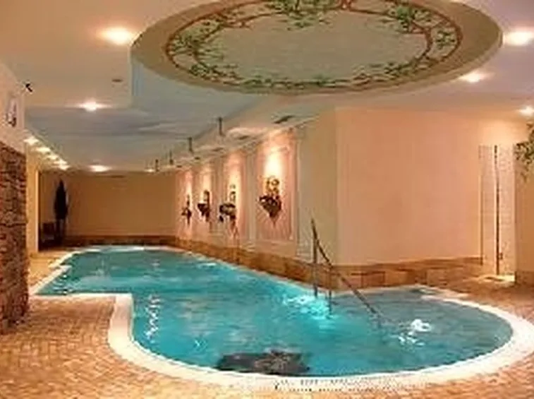 piscina coperta