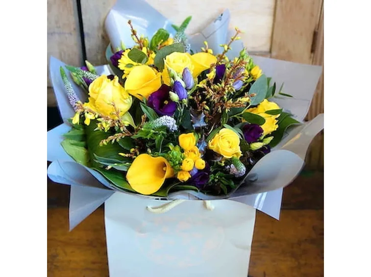Regalare Fiori