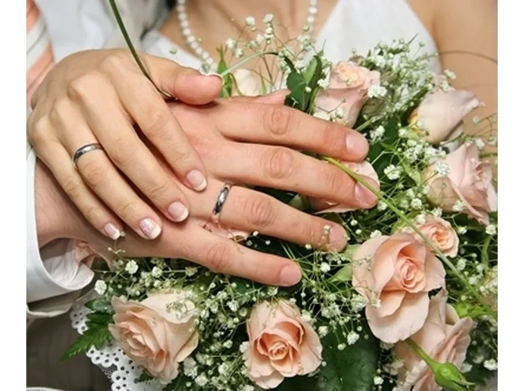 addobbi floreali per la sposa