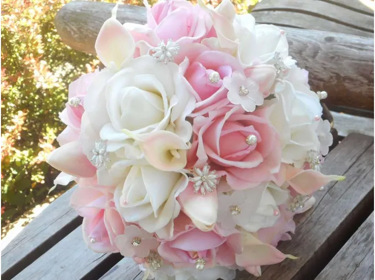 bouquet di calle e rose