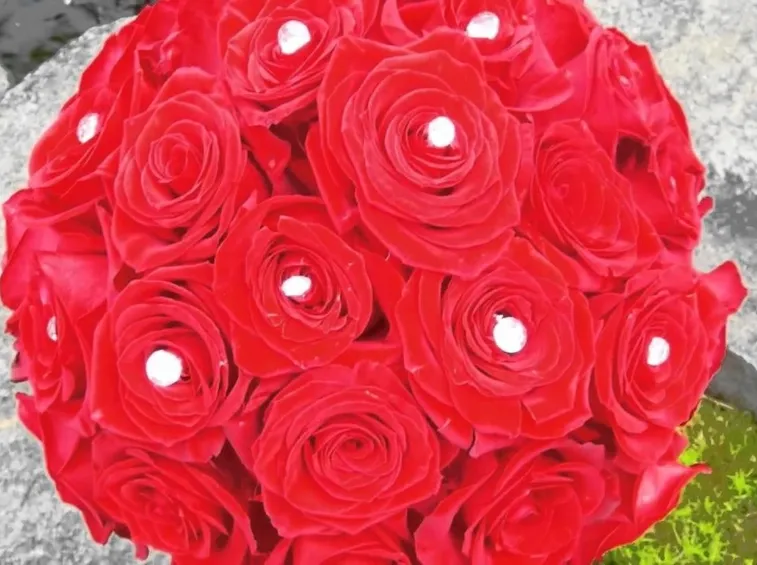 bouquet di rose rosse
