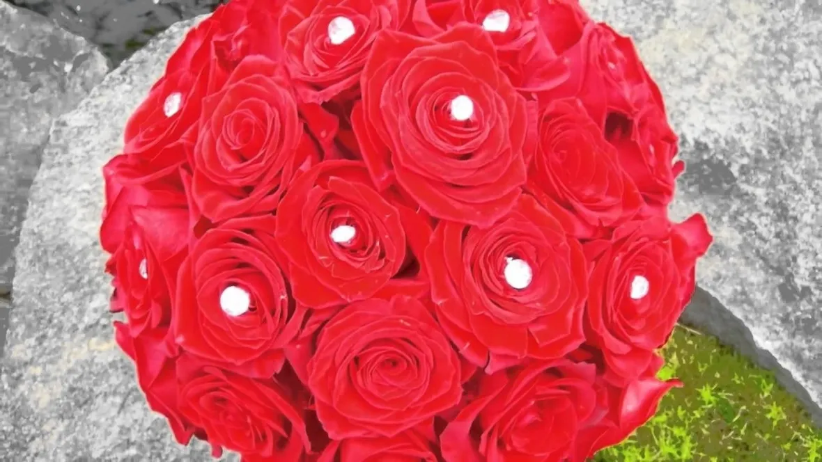 bouquet di rose rosse