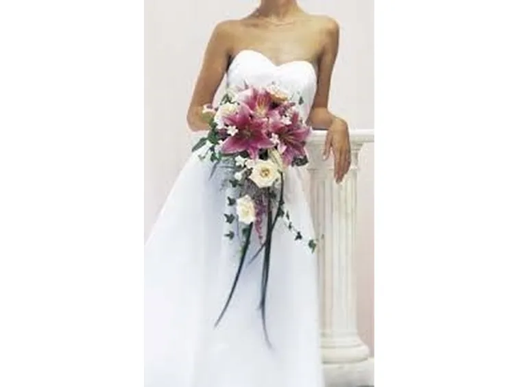 Come decorare un corpetto da sposa