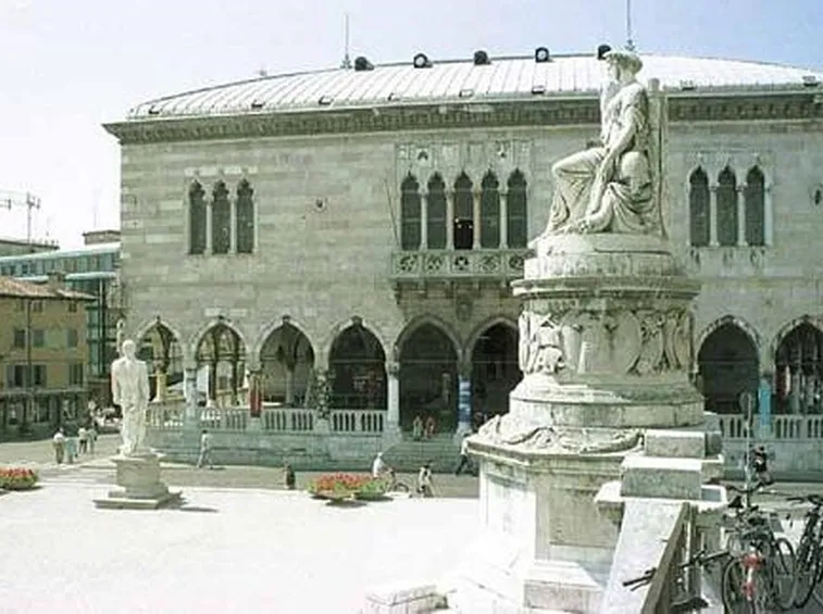 spedizione fiori Udine