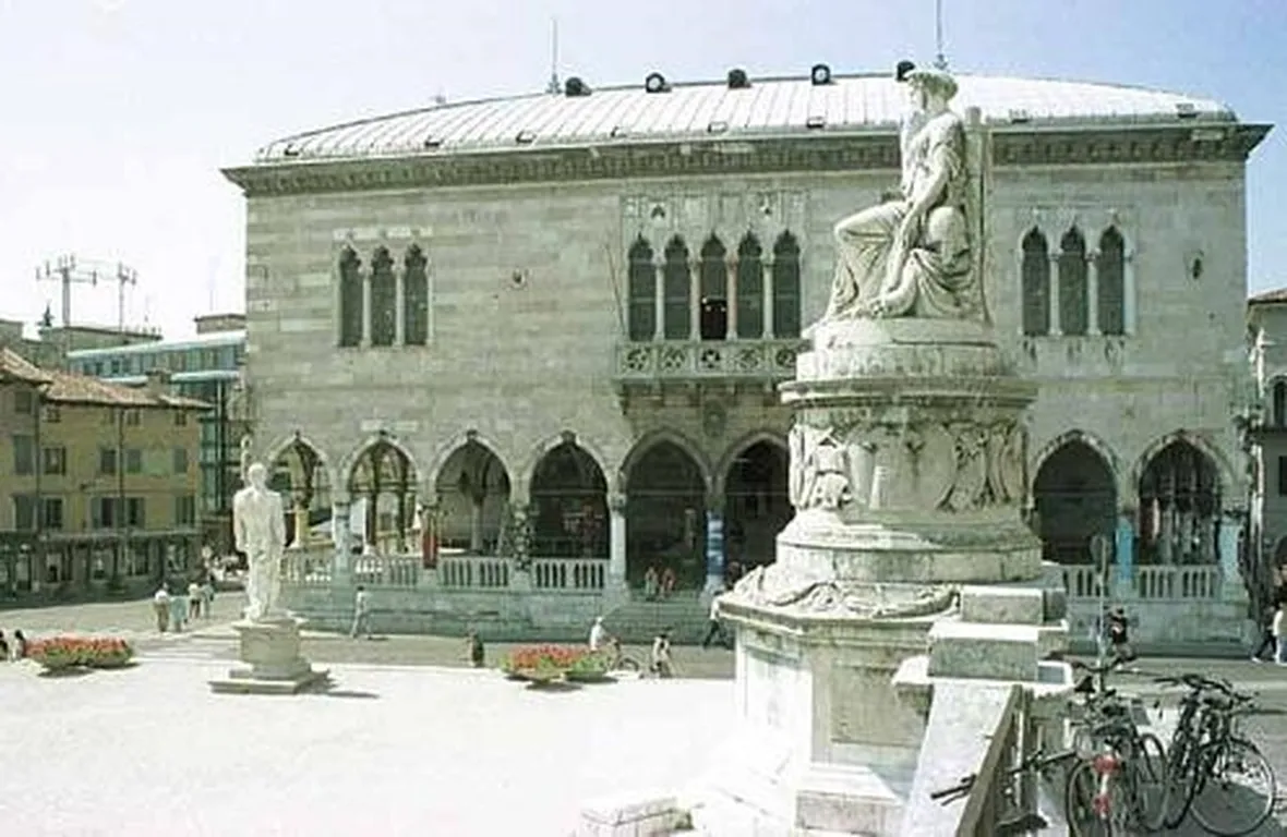 spedizione fiori Udine