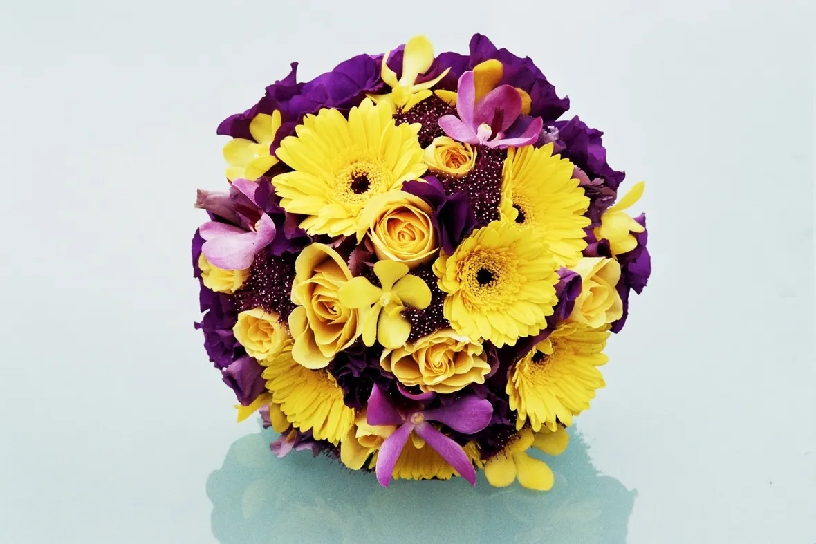 Come creare un bouquet di fiori freschi