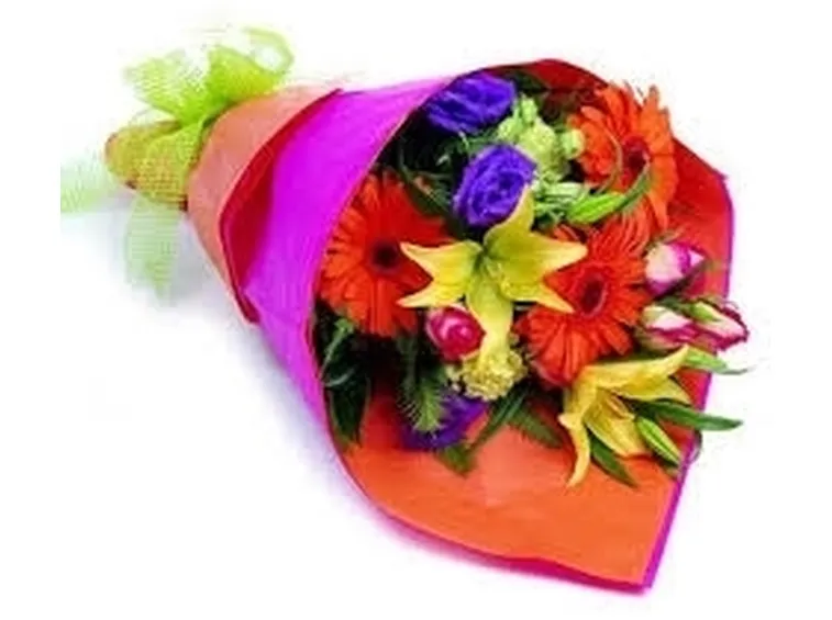 bouquet rose rosse e bianche