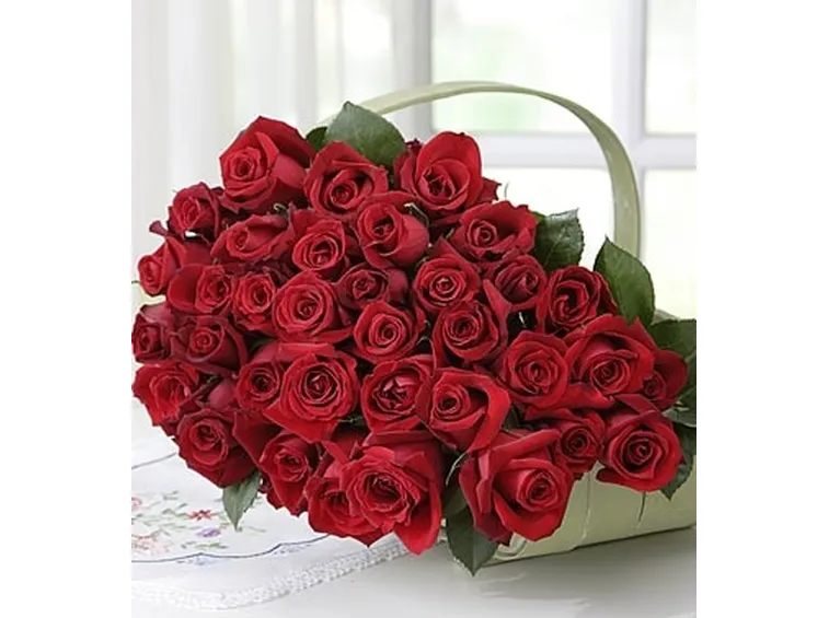 mazzo di rose rosse