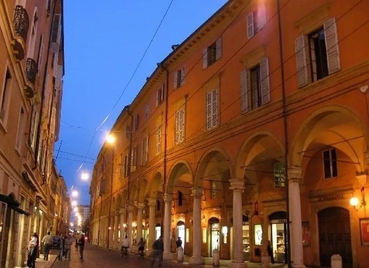 inviare fiori a Modena