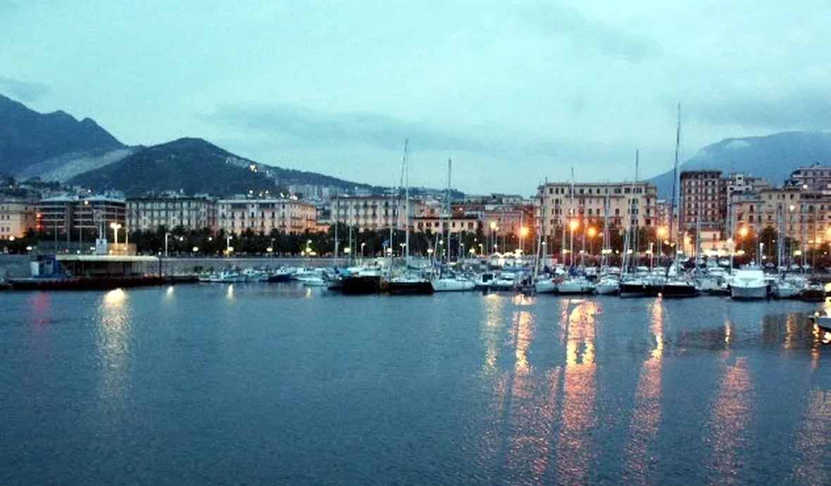 spedire fiori a Salerno