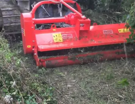 Trinciasarmenti da giardino agganciate