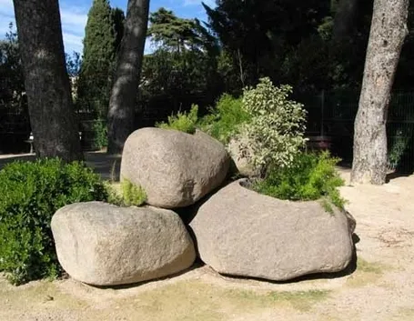 fioriere in pietra-3