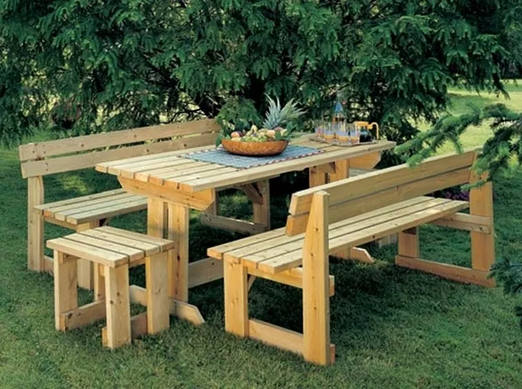 mobili da giardino : Ombrelloni nel giardino