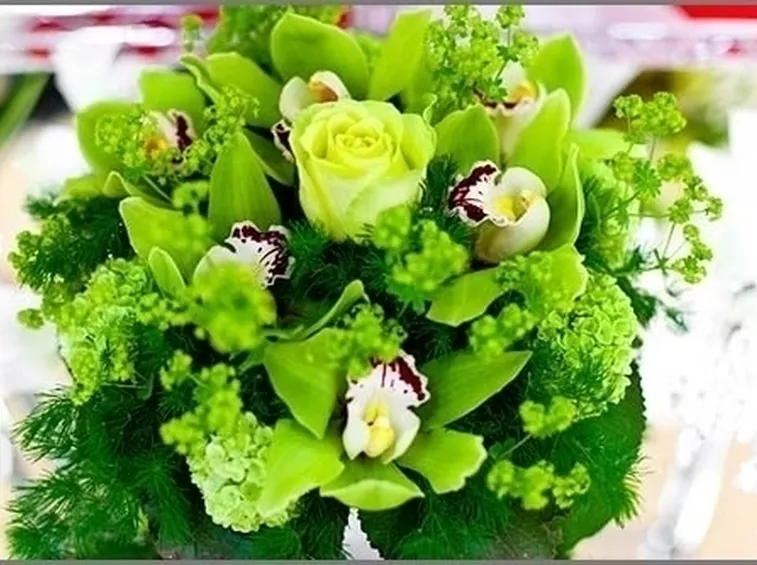 Centrotavola con verde