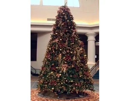 albero di natale finto