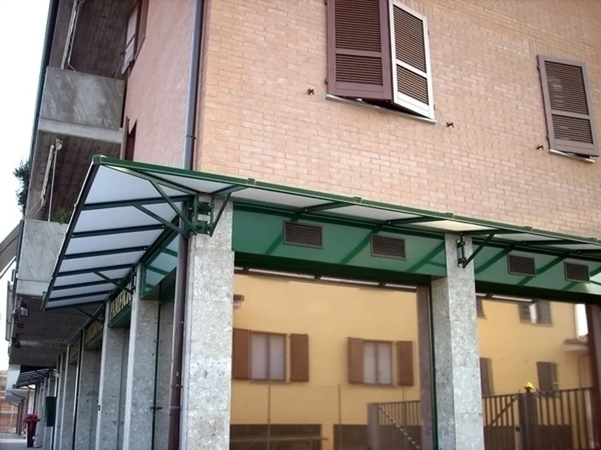 Caratteristiche delle pensiline in ferro