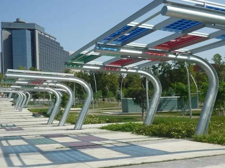 Cosa sono le pensiline fotovoltaiche e a cosa servono