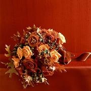 bouquet rose rosse e arancio